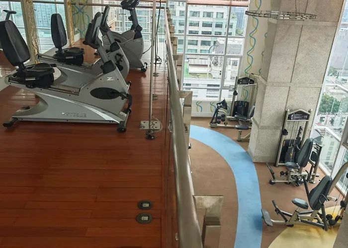 アパート Comfort Appartment, Skytain Step 600 M, Erawan Shrine *