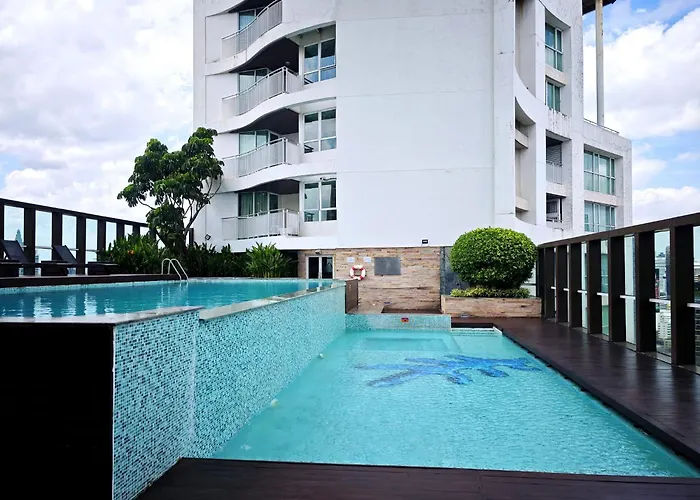 Comfort Appartment, Skytain Step 600 M, Erawan Shrine アパート バンコク都